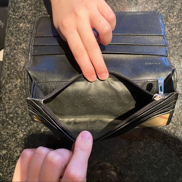 Burberry wallet - Picture 6 of 7